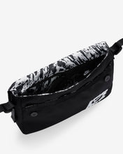 Cargar imagen en el visor de la galería, Nike Sportswear Futura 365 Cross-body Bag (3L)