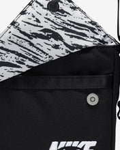 Cargar imagen en el visor de la galería, Nike Sportswear Futura 365 Cross-body Bag (3L)