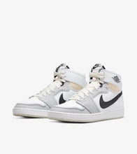 Cargar imagen en el visor de la galería, AJKO 1 "White and Black"