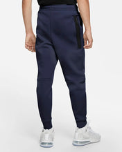 Cargar imagen en el visor de la galería, Nike Sportswear Tech Fleece Men's Joggers