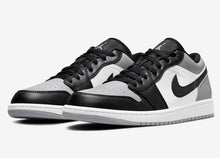 Cargar imagen en el visor de la galería, Air Jordan 1 Low "Shadow Toe"