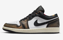 Cargar imagen en el visor de la galería, Air Jordan 1 Low “Wear Away”