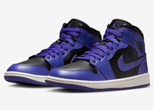 Cargar imagen en el visor de la galería, Air Jordan 1 Mid “Dark Concord”