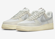 Cargar imagen en el visor de la galería, Nike Air Force 1 Low “Certified Fresh”