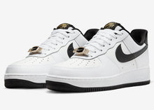 Cargar imagen en el visor de la galería, Nike Air Force 1 “World Champ”
