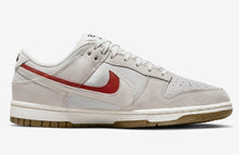 Cargar imagen en el visor de la galería, Wmns Nike Dunk Low SE “85”