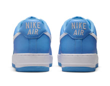 Cargar imagen en el visor de la galería, Nike Air Force 1 Low “Since 82”