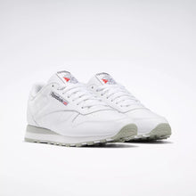 Cargar imagen en el visor de la galería, REEBOK Classic Leather
