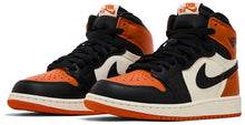 Cargar imagen en el visor de la galería, AIR JORDAN 1 HIGH OG GS
