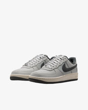 Cargar imagen en el visor de la galería, Nike SB Air Force 1 Low Yuto Horigome 'Iron Grey'
