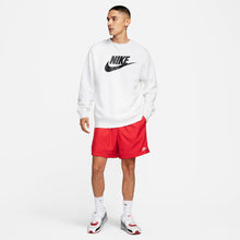 Cargar imagen en el visor de la galería, Nike Sportswear Woven Flow Short
