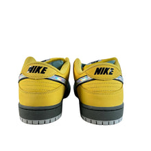 Cargar imagen en el visor de la galería, Nike SB Dunk Low Pro
