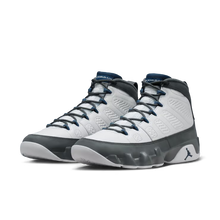 Cargar imagen en el visor de la galería, Jordan 9 Retro 'Flint Grey' 2026
