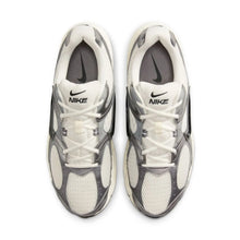 Cargar imagen en el visor de la galería, NikeV5 RNR 'Phantom Pencil Point Black
