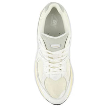 Cargar imagen en el visor de la galería, New Balance 2002R  &#39;White Grey Yellow&#39;
