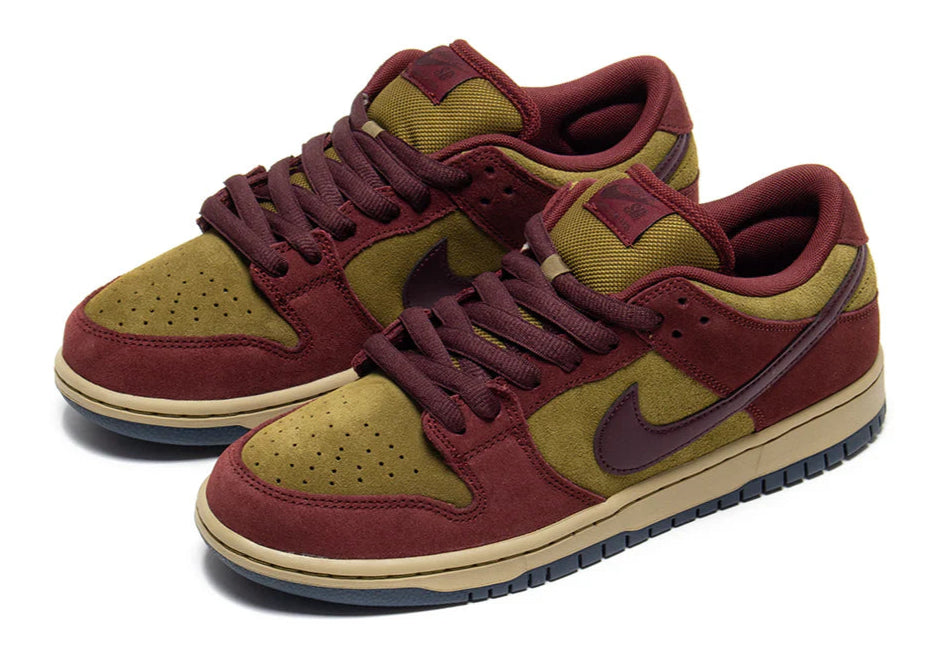 NIKE SB DUNK LOW  '' DARK TEAM RED OLIVE FLAK ''