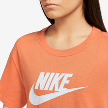 Cargar imagen en el visor de la galería, Nike Sportswear Essential (WMNS)
