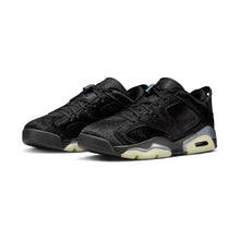 Cargar imagen en el visor de la galería, Air Jordan 6 Low WMNS “Blackout”
