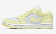Cargar imagen en el visor de la galería, Jordan 1 Low Lemonade (Women's)
