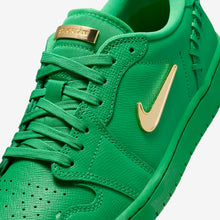 Cargar imagen en el visor de la galería, WMNS AIR JORDAN 1 LOW  “LUCKY GREEN”
