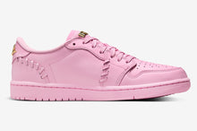 Cargar imagen en el visor de la galería, WMNS AIR JORDAN 1 LOW  “PERFECT PINK”
