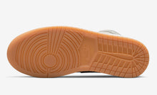 Cargar imagen en el visor de la galería, Jordan 1 Mid SE Coconut Milk Particle Grey
