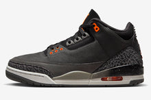 Cargar imagen en el visor de la galería, AIR JORDAN 3 “FEAR”
