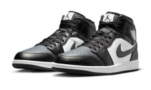 Cargar imagen en el visor de la galería, AIR JORDAN 1 MID
