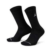 Cargar imagen en el visor de la galería, Jordan Everyday Crew Socks (3 pairs)
