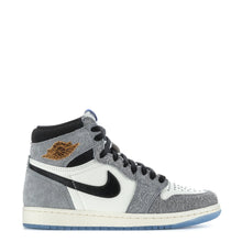 Cargar imagen en el visor de la galería, JORDAN "Cool Grey" Retro 1 High OG - Mens
