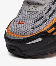 Cargar imagen en el visor de la galería, NIKE AIR MAX TL 2.5
