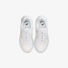 Cargar imagen en el visor de la galería, NIKE ZOOM VOMERO 5 WMNS
