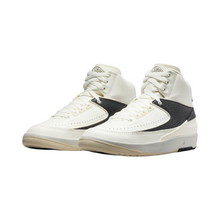 Cargar imagen en el visor de la galería, WOMEN’S AIR JORDAN 2 “SAIL/BLACK”
