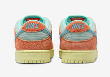 Cargar imagen en el visor de la galería, Nike SB Dunk Low “Noise Aqua”
