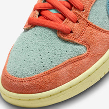 Cargar imagen en el visor de la galería, Nike SB Dunk Low “Noise Aqua”
