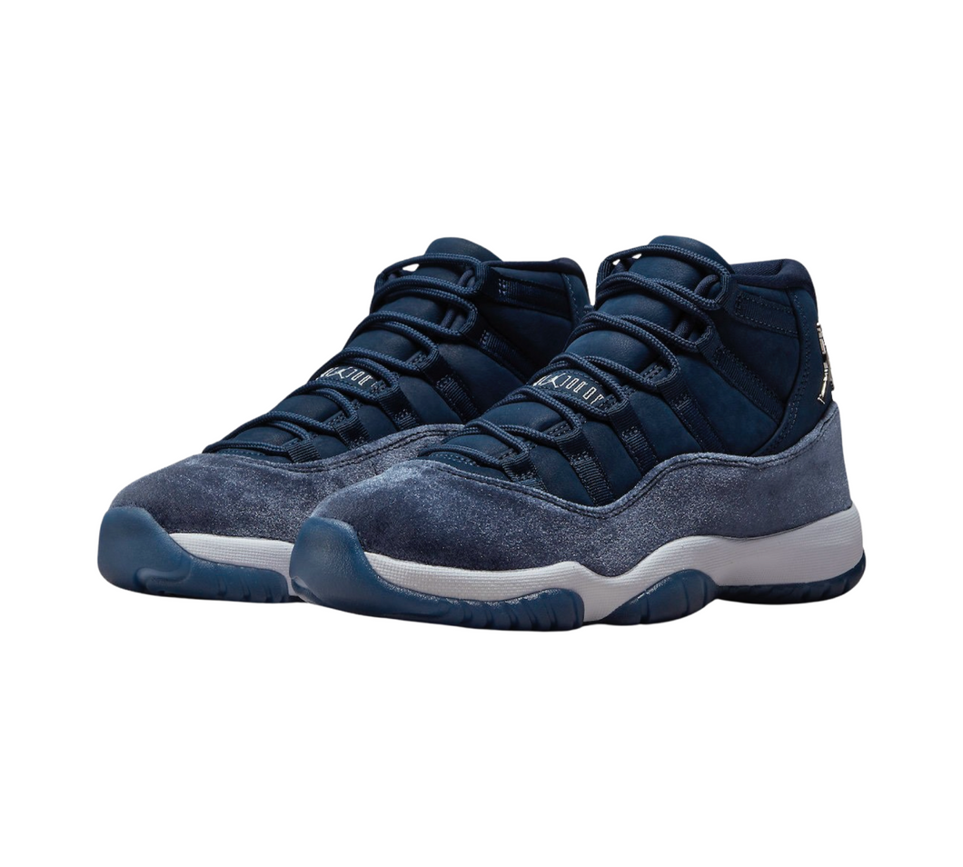 Air Jordan 11 WMNS “Midnight Navy”