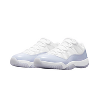 Cargar imagen en el visor de la galería, AIR JORDAN 11 LOW &quot;PURE VIOLET&quot;
