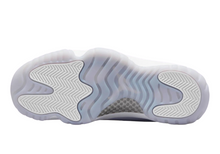 Cargar imagen en el visor de la galería, AIR JORDAN 11 LOW &quot;PURE VIOLET&quot;
