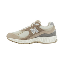 Cargar imagen en el visor de la galería, New Balance 2002R Driftwood
