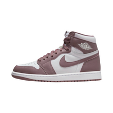 Cargar imagen en el visor de la galería, AIR JORDAN 1 HIGH OG “MAUVE”
