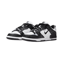 Cargar imagen en el visor de la galería, Nike Dunk Low Disrupt 2 Panda
