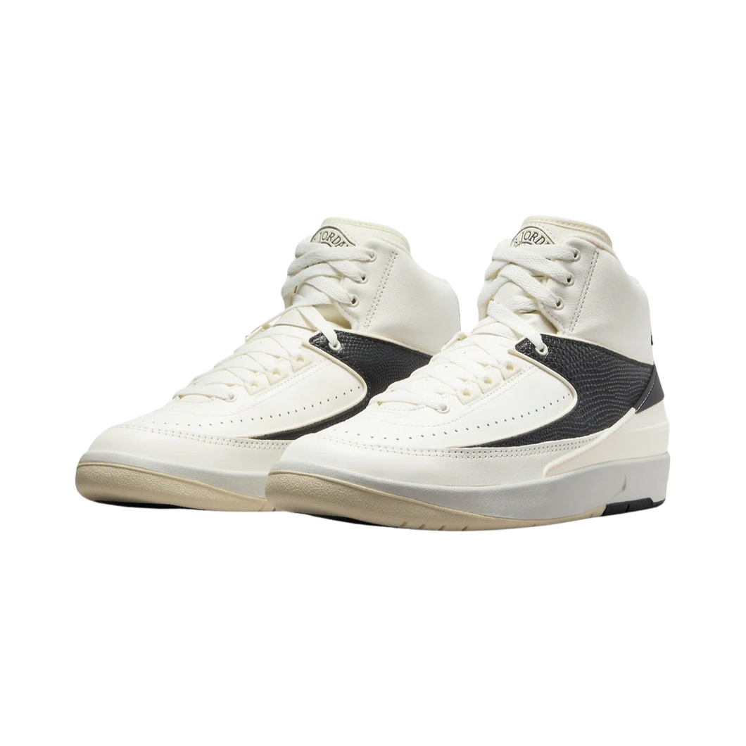 WMNS  AIR JORDAN 2 “SAIL/BLACK”