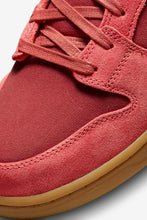 Cargar imagen en el visor de la galería, Nike SB Dunk Low
