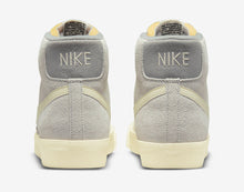 Cargar imagen en el visor de la galería, BLAZER MID '77 PREMIUM 'MEDIUM GREY'
