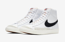 Cargar imagen en el visor de la galería, BLAZER MID '77 VINTAGE 'WHITE BLACK'
