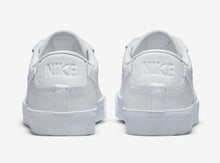 Cargar imagen en el visor de la galería, Nike Blazer Low 77 White Pearl
