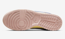 Cargar imagen en el visor de la galería, Nike Dunk Low Pink Oxford

