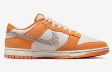 Cargar imagen en el visor de la galería, Nike Dunk Low AS
