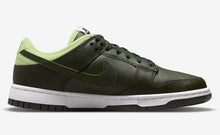Cargar imagen en el visor de la galería, Nike Dunk Low Avocado
