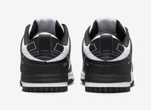 Cargar imagen en el visor de la galería, Nike Dunk Low Disrupt 2 Panda
